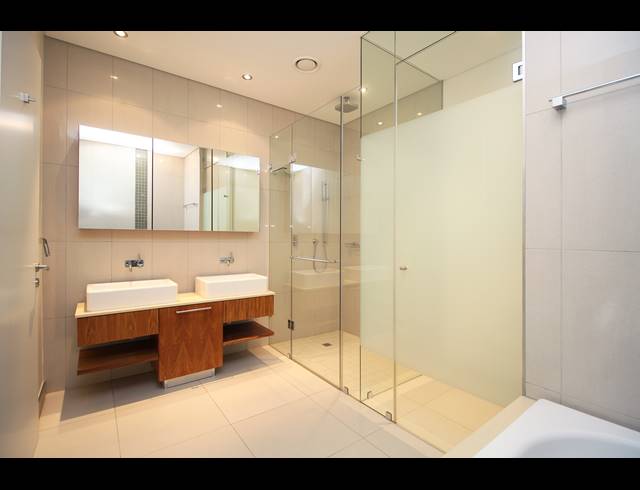 3 BEDROOM APARTMENT FOR SALE IN HOUGHTON ESTATE